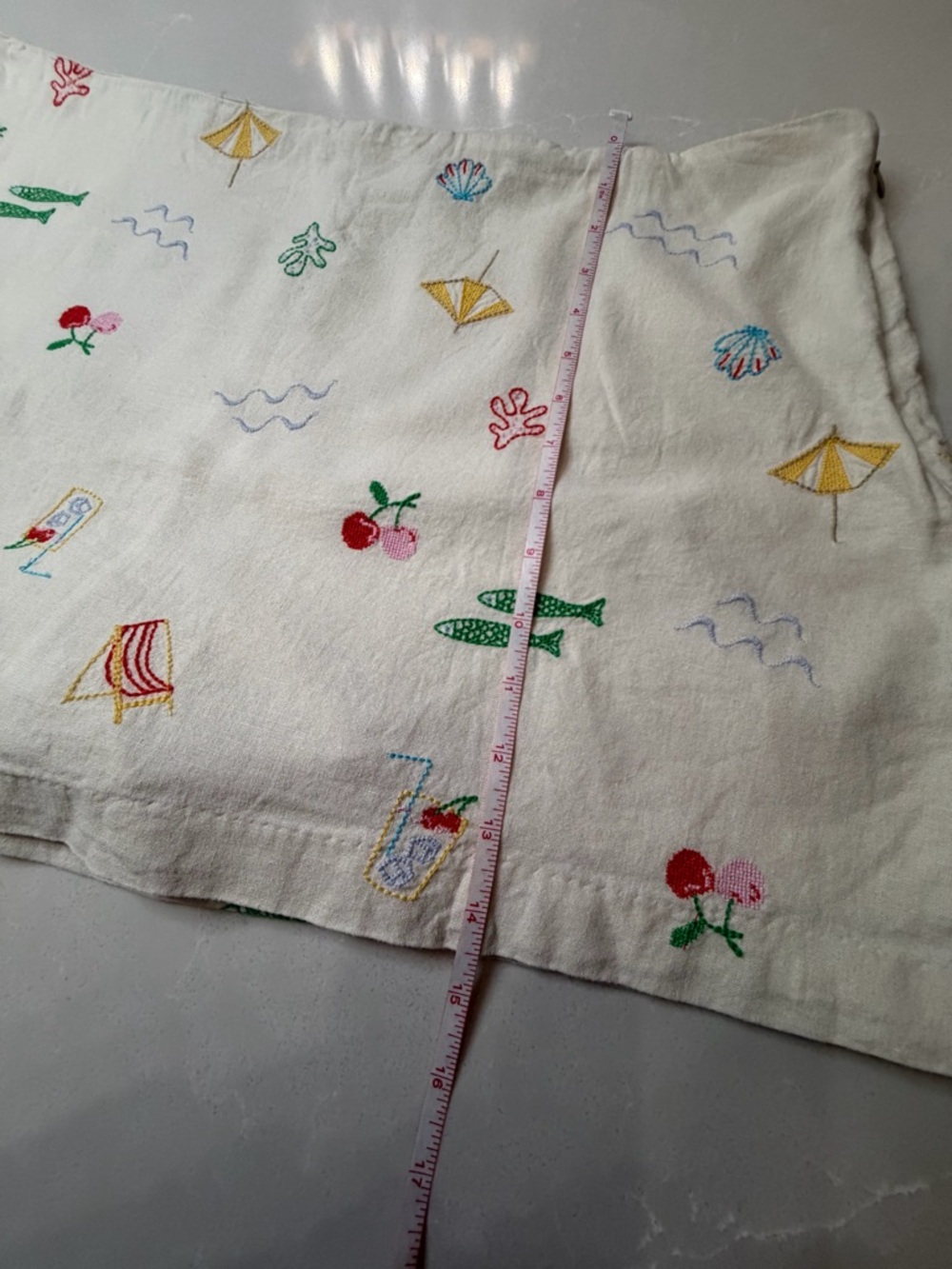 GAP White Mini Skirt with Multicolor Beach Embroidery - Picture 9 of 11